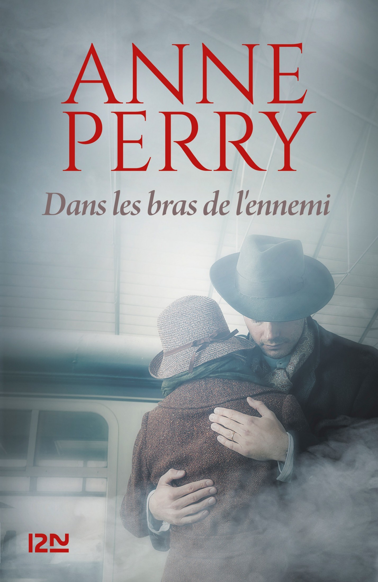 Dans les bras de l’ennemi