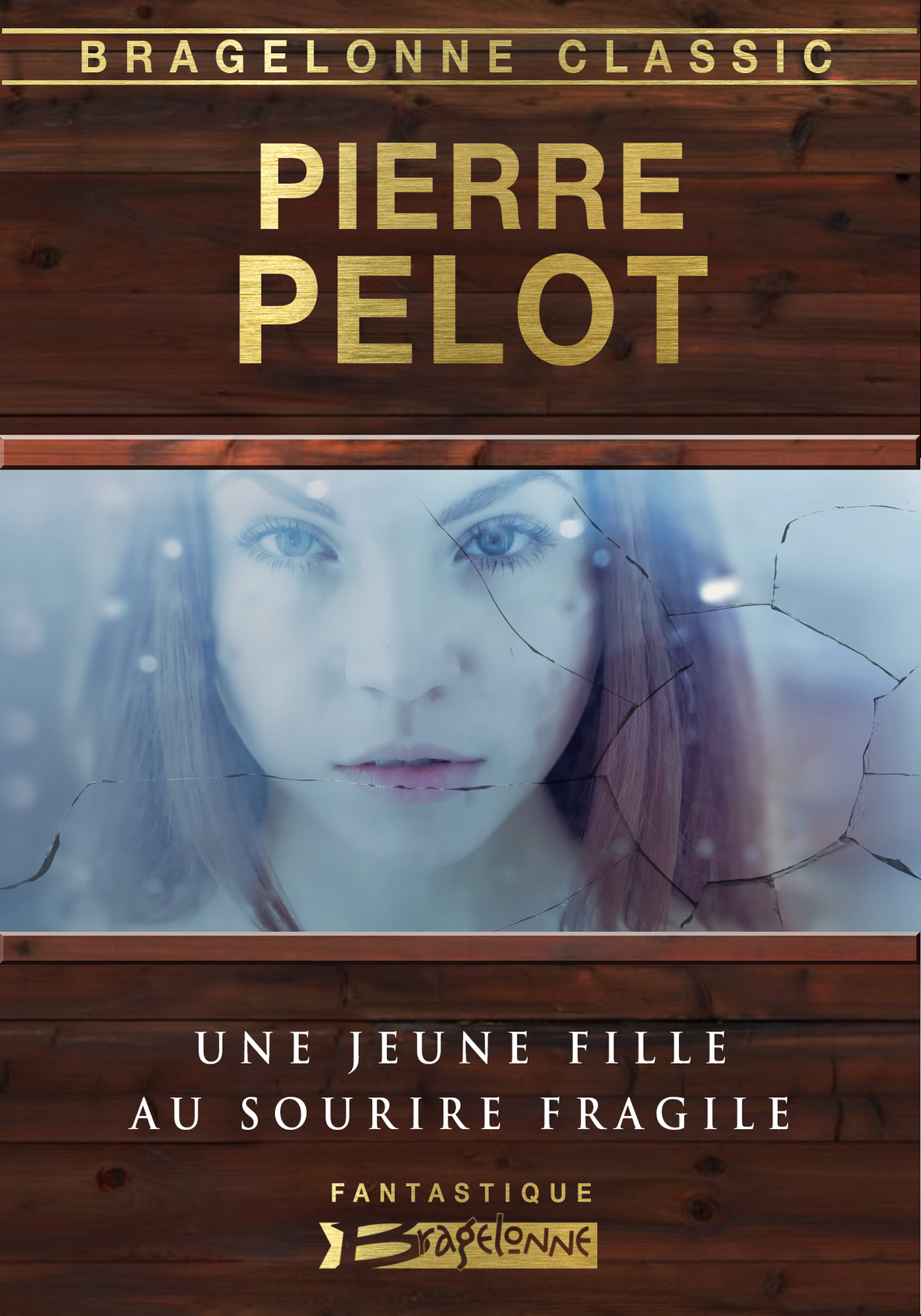 Une jeune fille au sourire fragile